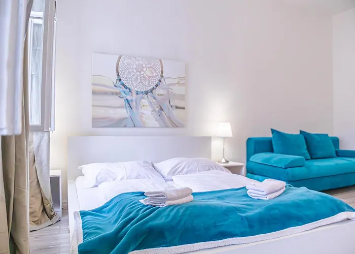 Cozy Near Wiener Stadthalle Apartment Wien